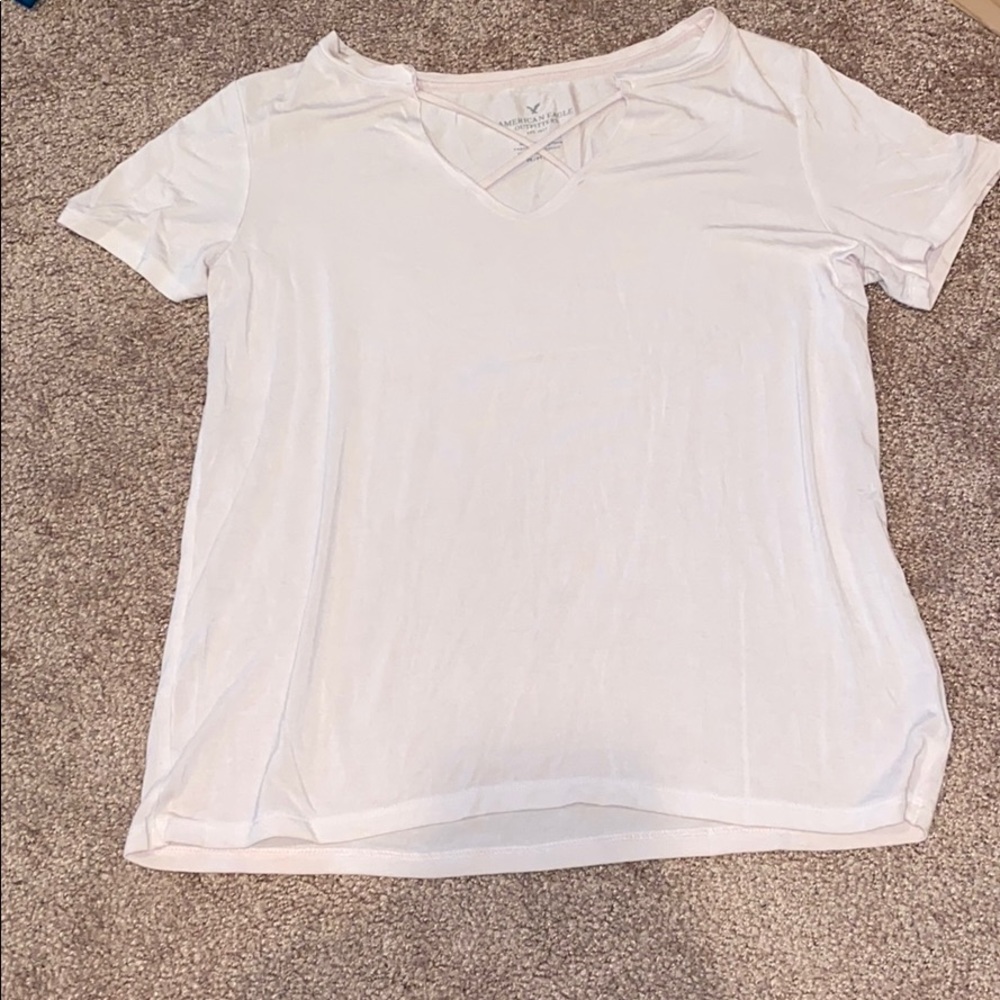 pale pink American eagle tee